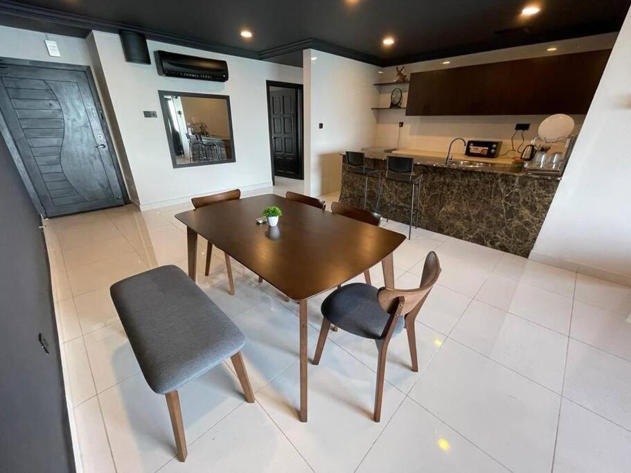 The Arena Tanjung Tuan Port Dickson Apartment ภายนอก รูปภาพ